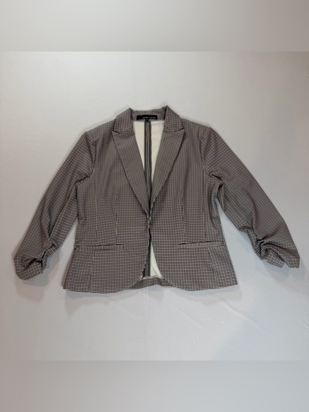 Amanda & Chelsea Black and White Houndstooth Blazer Medium